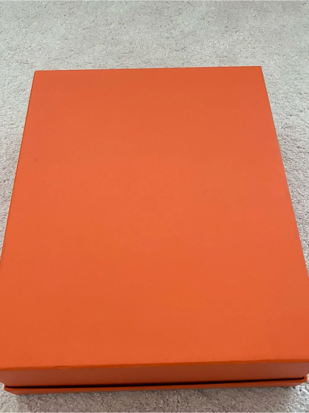 Hermès Iconic Orange Medium Gift Box
